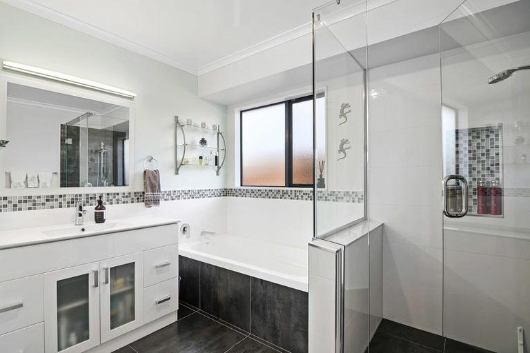 Photo of property in 34 Monaco View, Stoke, Nelson, 7011