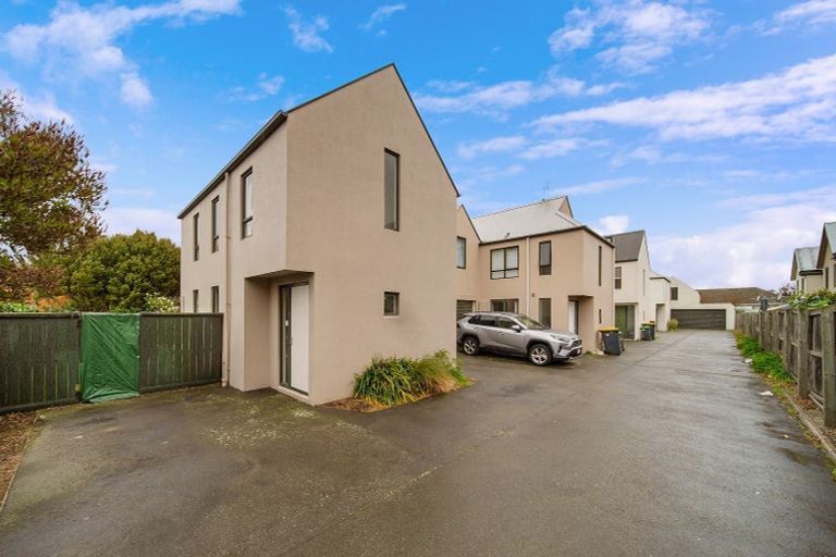 Photo of property in 1/62 Matipo Street, Riccarton, Christchurch, 8041