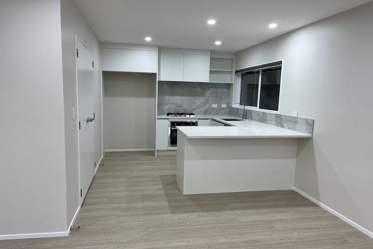 Photo of property in 28d Halberg Street, Glenfield, Auckland, 0629