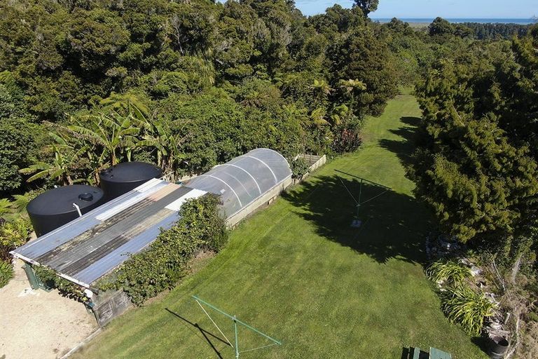 Photo of property in 49 Kongahu Swamp Road, Karamea, 7893