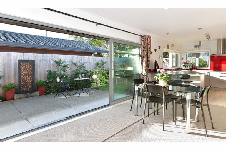Photo of property in 2 Forest Glen, Orewa, 0931