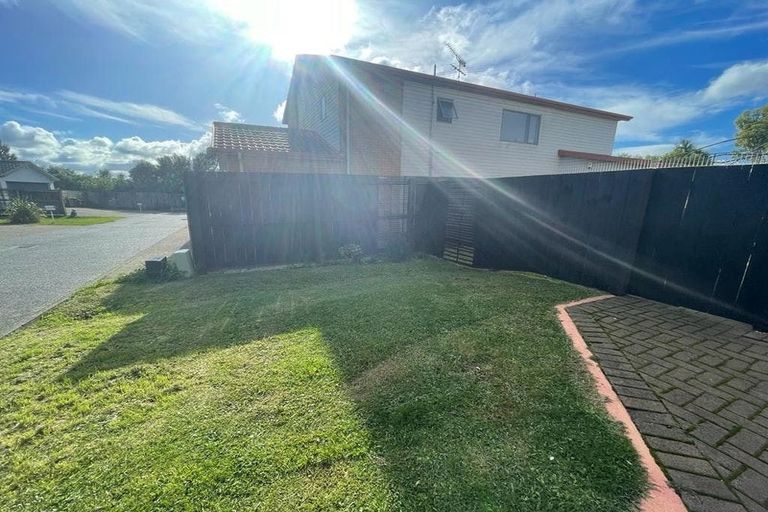 Photo of property in 47 Tiri Tiri Road, Birkdale, Auckland, 0626