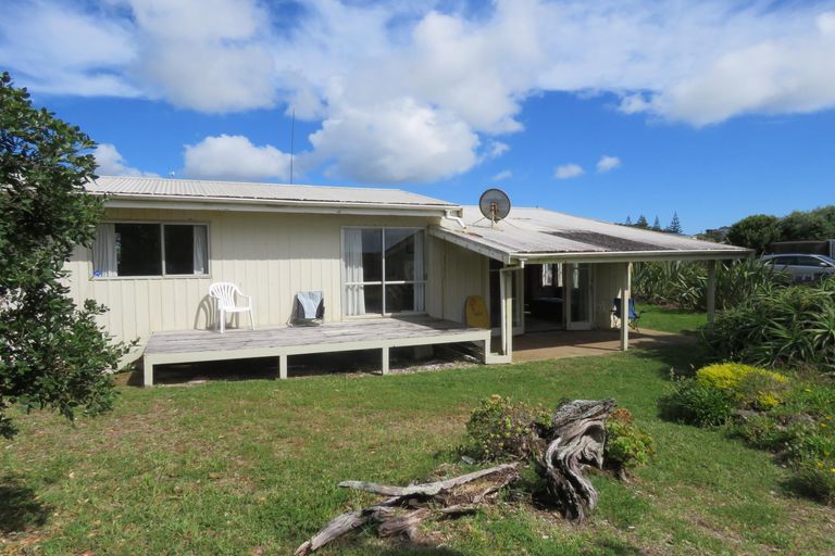 Photo of property in 59 Simon Urlich Road, Karikari Peninsula, 0483