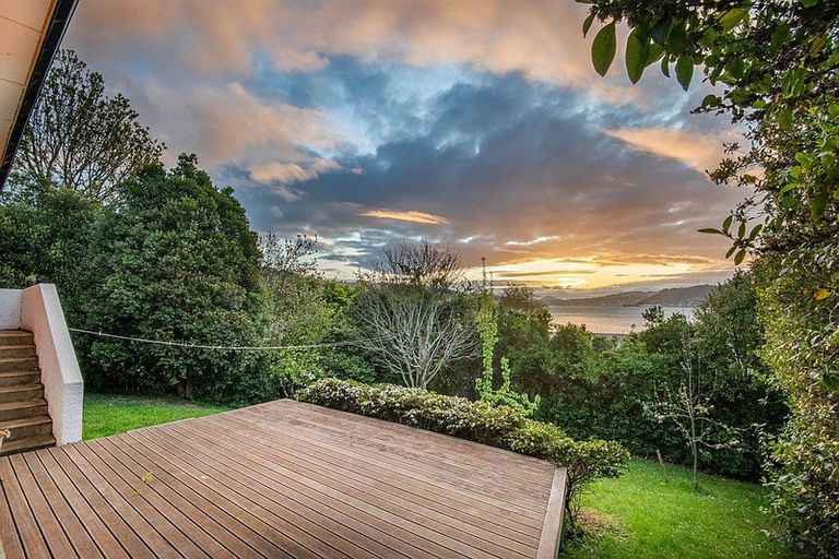 Photo of property in 30 Wharfdale Street, Macandrew Bay, Dunedin, 9014