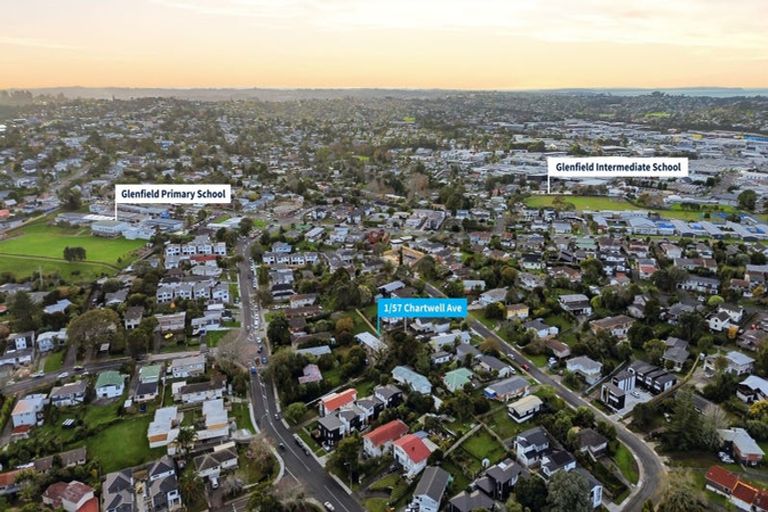 Photo of property in 1/57 Chartwell Avenue, Glenfield, Auckland, 0629