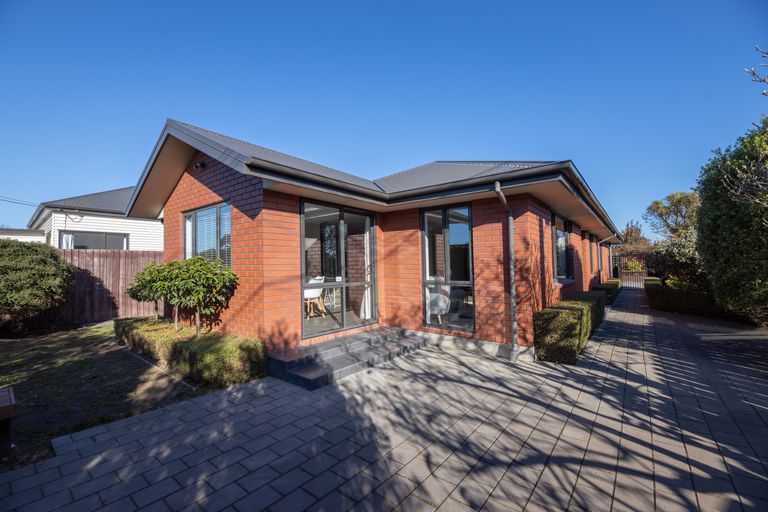 Photo of property in 106 Bassett Street, Burwood, Christchurch, 8083