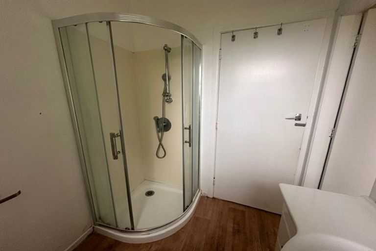 Photo of property in 88 Newlands Road, Newlands, Wellington, 6037