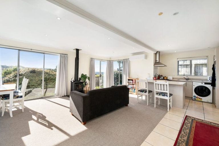 Photo of property in 40c Cunliffe Street, Johnsonville, Wellington, 6037