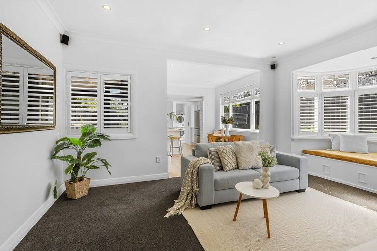 Photo of property in 10 Tarawera Road, Johnsonville, Wellington, 6037