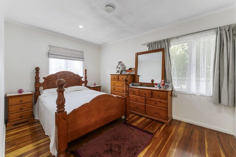 Photo of property in 107 Taylor Road, Mangere Bridge, Auckland, 2022
