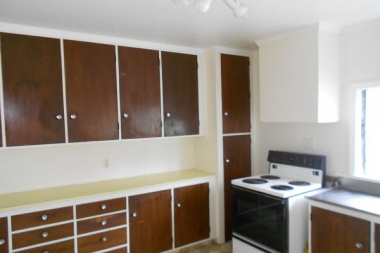 Photo of property in 28 Worcester Street, West End, Palmerston North, 4410