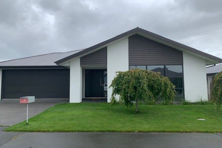 Photo of property in 5 Urihia Street, Marshland, Christchurch, 8083