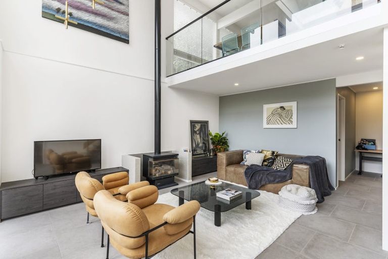 Photo of property in 92 Parr Terrace, Castor Bay, Auckland, 0620