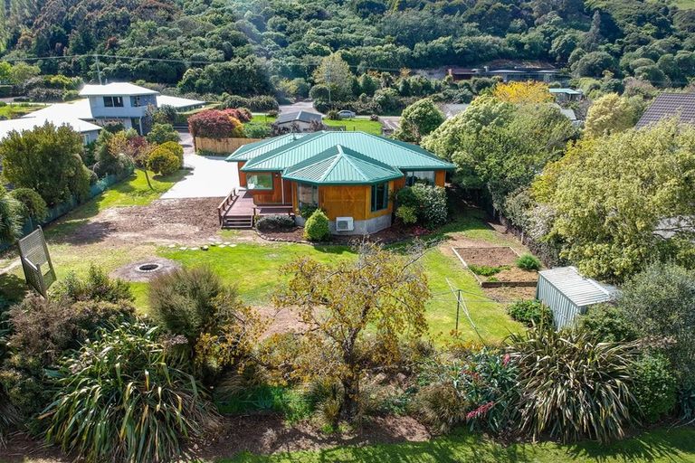 Photo of property in 39b Pawsons Valley Road, Duvauchelle, 7581