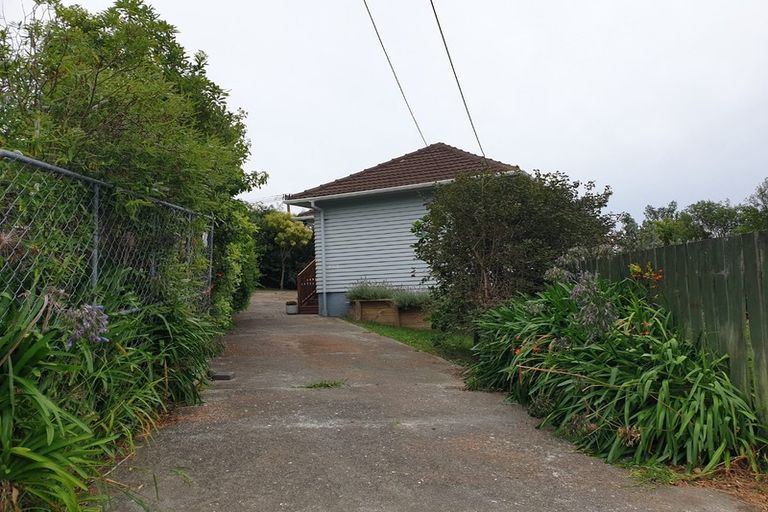 Photo of property in 15 Chew Place, Ranui, Porirua, 5024