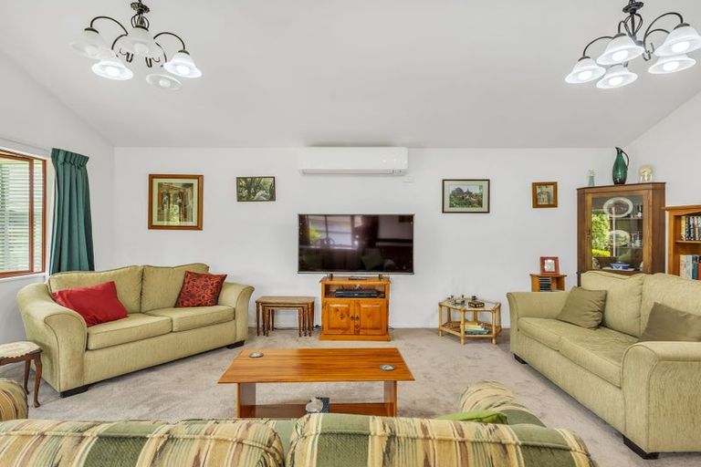 Photo of property in 425 Southland Place, Raureka, Hastings, 4120