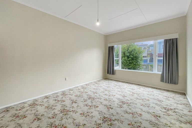 Photo of property in 76 Wallace Street, Mount Cook, Wellington, 6021