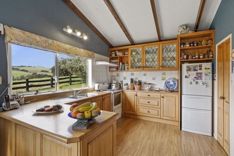 Photo of property in 6 Hawkens Road, Makarau, Warkworth, 0981