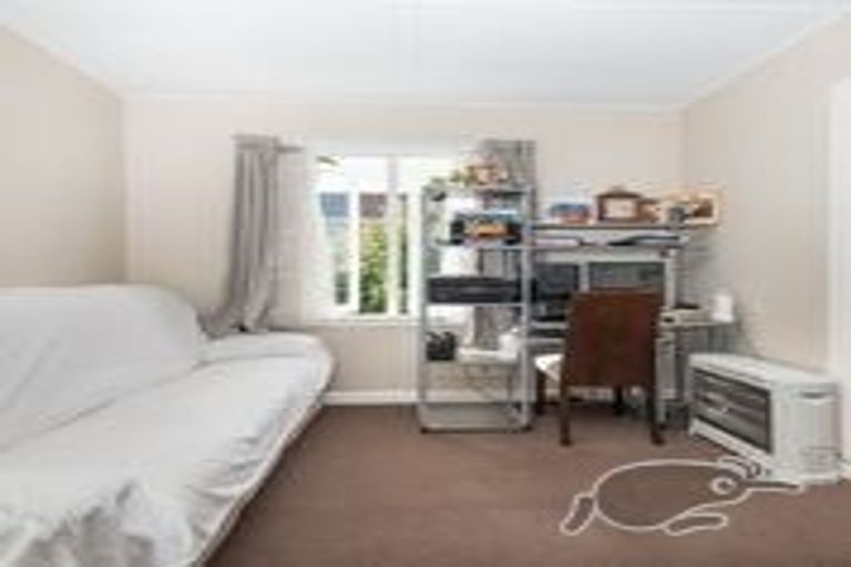 Photo of property in 154 Lincoln Road, Henderson, Auckland, 0610