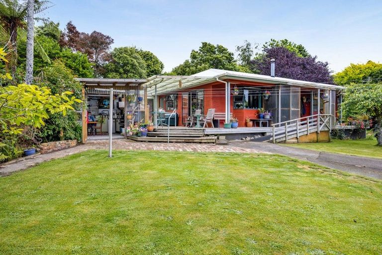 Photo of property in 242 Bridge Street, Eltham, 4322