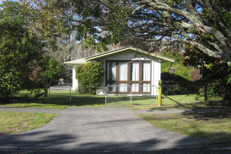 Photo of property in 27 Kinloch Road, Kinloch, Taupo, 3377