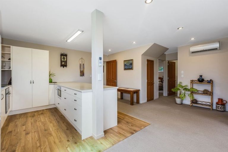 Photo of property in 9 Botany Lane, Whitby, Porirua, 5024