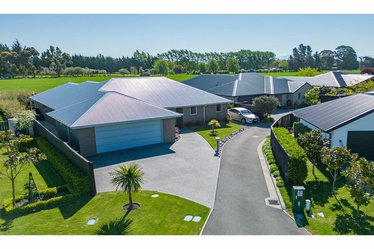 Photo of property in 25 Lancewood Way, Rangiora, 7400