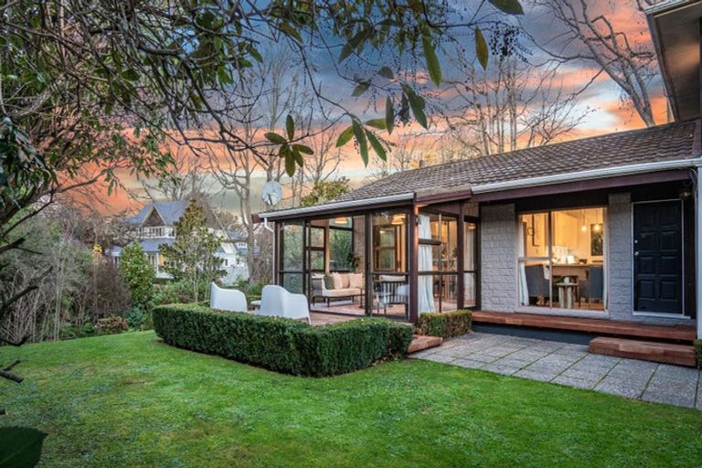 Photo of property in 94a Clyde Road, Ilam, Christchurch, 8041
