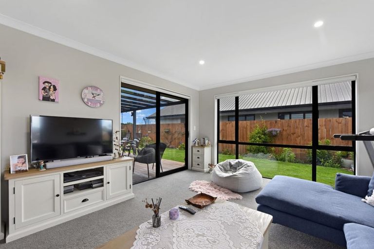 Photo of property in 100 Iwa Street, Mapua, 7005