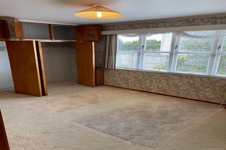 Photo of property in 167 Waimumu Road, Massey, Auckland, 0614