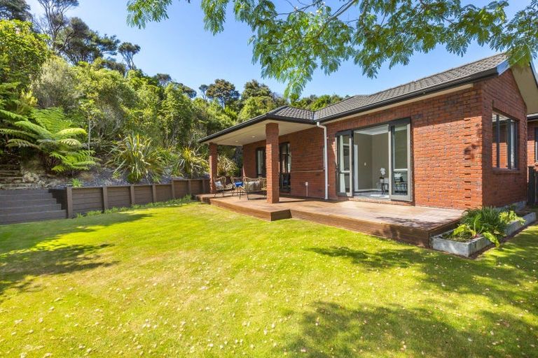 Photo of property in 13 Sylvan Way, Silverstream, Upper Hutt, 5019