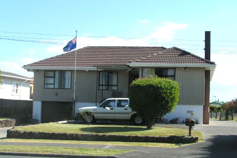 Photo of property in 2/104 Forrest Hill Road, Forrest Hill, Auckland, 0620