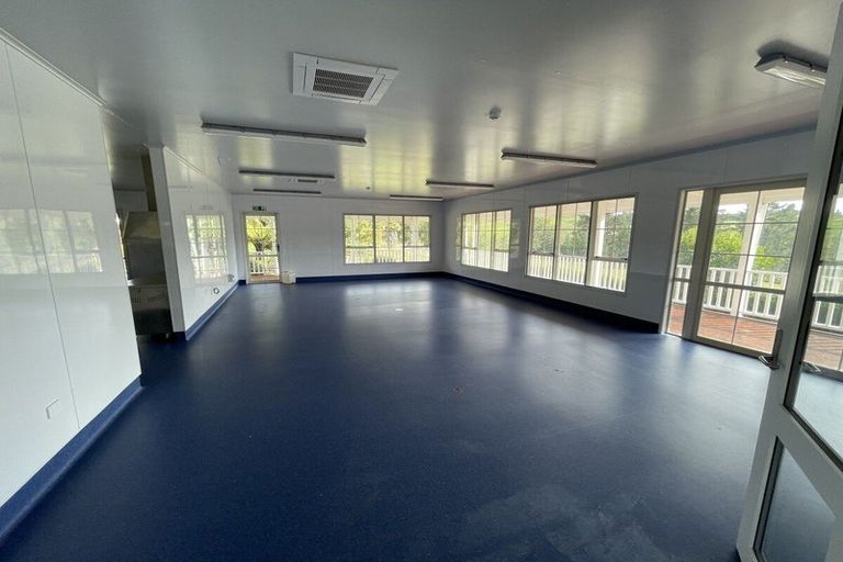 Photo of property in 59 Chamberlain Road, Bombay, 2675