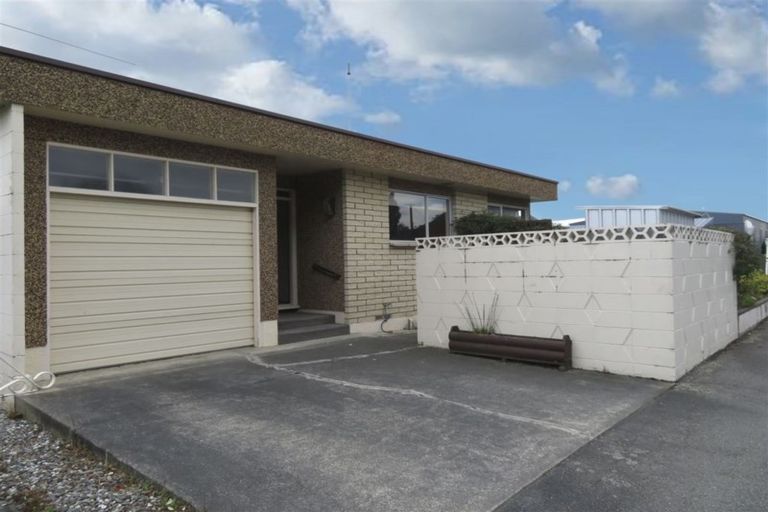 Photo of property in 21 Ardwick Street, Gore, 9710