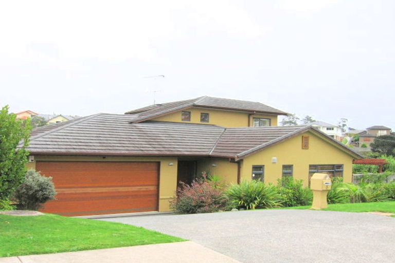 Photo of property in 6 Maryann Place, Greenhithe, Auckland, 0632