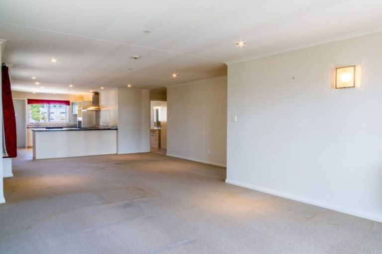 Photo of property in White Isle Apartments, 8/23 Quay Street, Whakatane, 3120