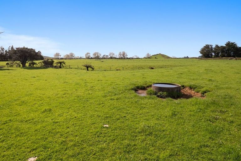 Photo of property in 1061 Carrington Road, Hurworth, New Plymouth, 4371