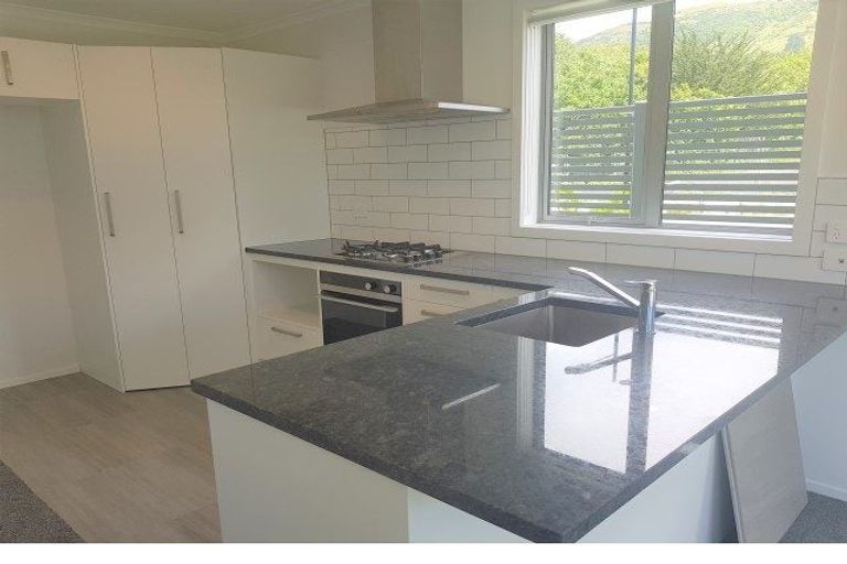 Photo of property in 58 Pateke Drive, Kenepuru, Porirua, 5022