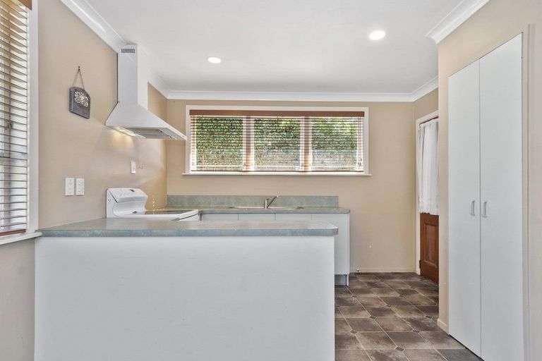 Photo of property in 15a Henderson Crescent, Parkvale, Tauranga, 3112