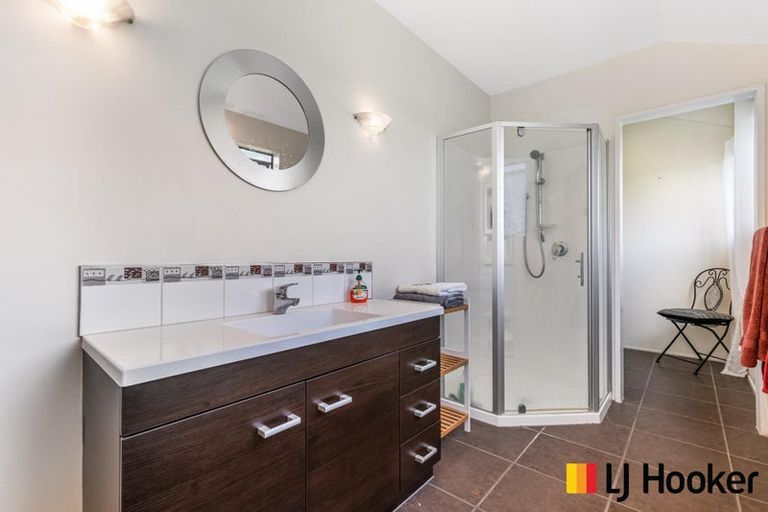 Photo of property in 14 Moor Park, Wattle Downs, Auckland, 2103