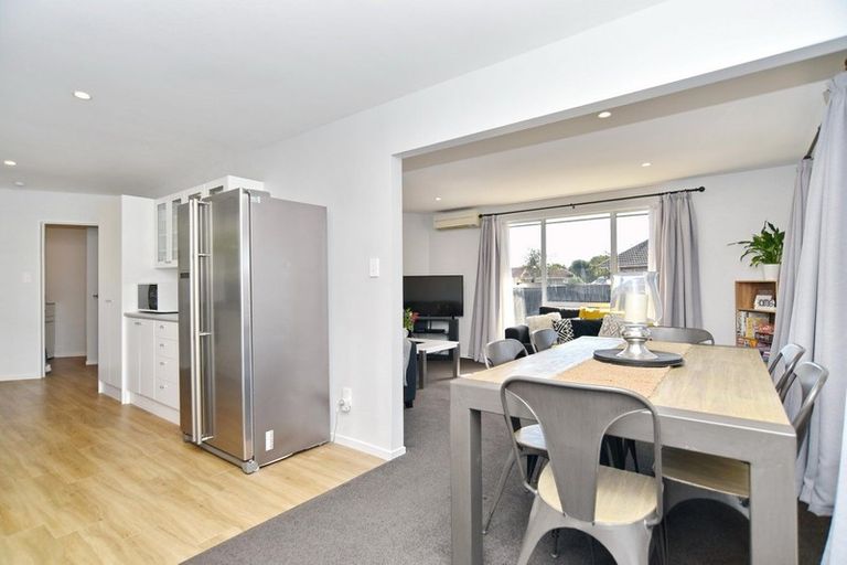 Photo of property in 5 Halligan Place, Belfast, Christchurch, 8051