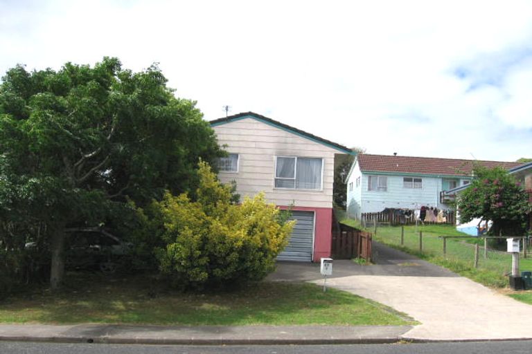 Photo of property in 1/67 Simon Ellice Drive, Bayview, Auckland, 0629