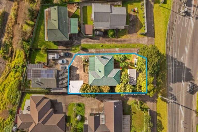 Photo of property in 450 Don Buck Road, Massey, Auckland, 0614