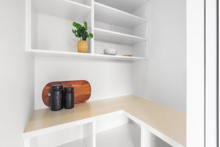 Photo of property in 8 Dallimore Drive, Belfast, Christchurch, 8051