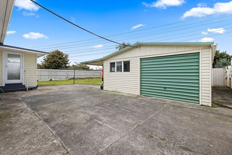 Photo of property in 33 Taka Street, Takanini, 2112
