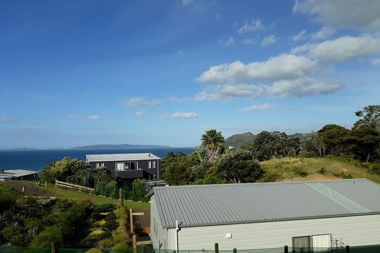 Photo of property in 27 Cuvier Crescent, Kuaotunu West, Whitianga, 3592