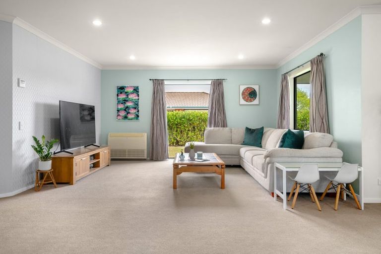 Photo of property in 1 Whitford Place, Rototuna North, Hamilton, 3210