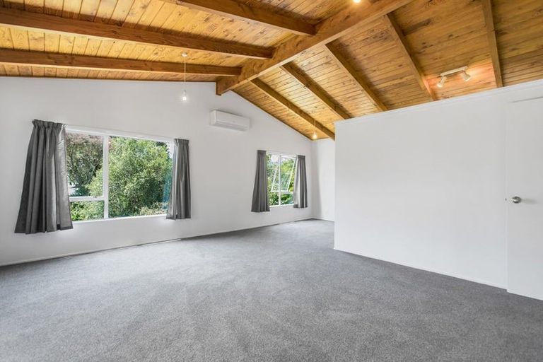 Photo of property in 2/45 Mcdowell Crescent, Hillcrest, Auckland, 0627