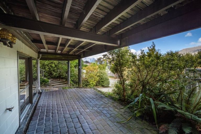 Photo of property in 6a Williams Street, Sunshine Bay, Queenstown, 9300