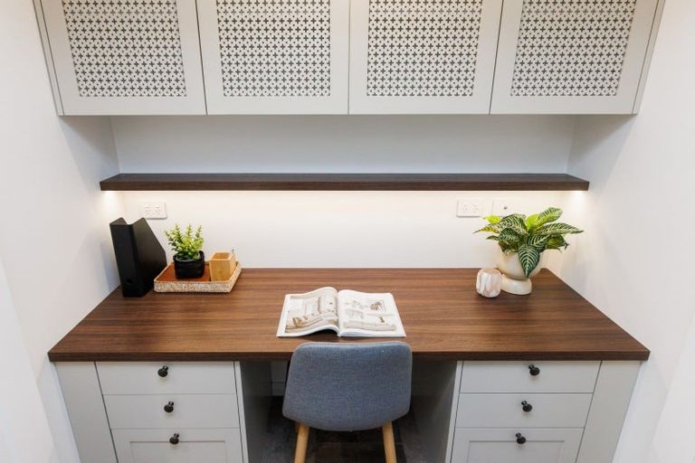 Photo of property in 1 Te Ara Lane, Hokowhitu, Palmerston North, 4410